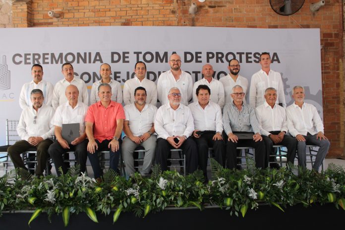 Asume David Martínez Gómez Tagle la presidencia de la AIEMAC en Michoacán