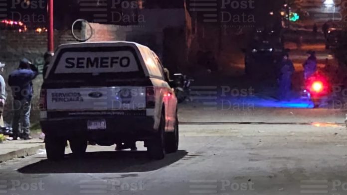 A balazos ejecutan a dos jóvenes en El Arcoíris de Jacona