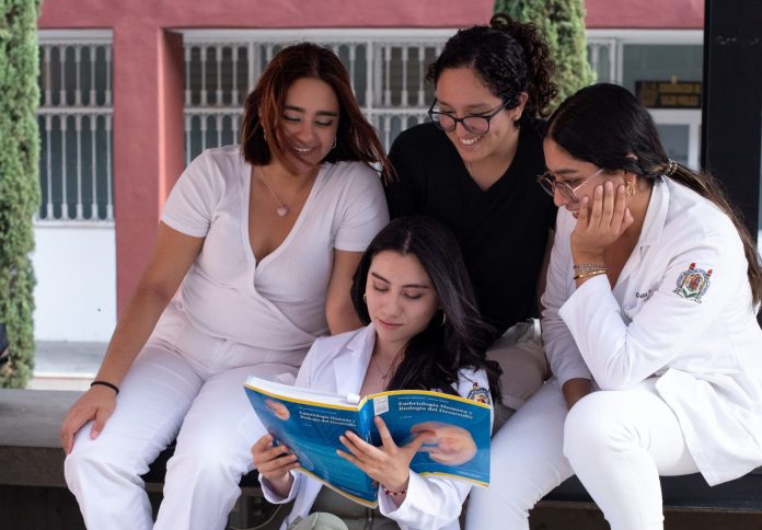 ¿Sacaste ficha para la Facultad de Ciencias Médicas y Biológicas de la UMSNH?, prepárate para el examen de ingreso