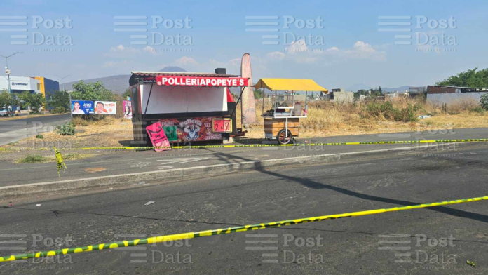Hombres armados persiguen y matan a vendedor de frutas, en Zamora