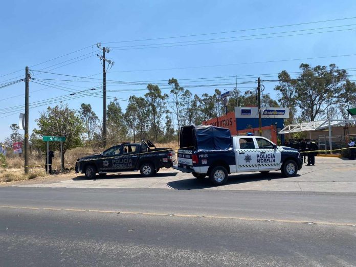 Hallan muerto a hombre dentro de auto en Jesús del Monte, Morelia