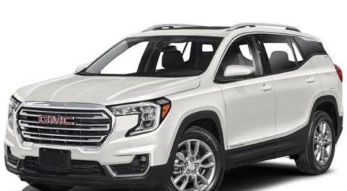 Delincuentes roban 5 camionetas que eran trasladadas en un camión madrina, en la Siglo XXI Delincuentes roban 5 camionetas que eran trasladadas en un camión madrina, en la Siglo XXI