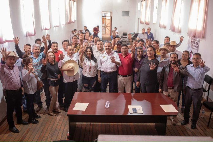 "Gobernar obedeciendo al pueblo", precepto Zapatista que honra la 4T: Morón