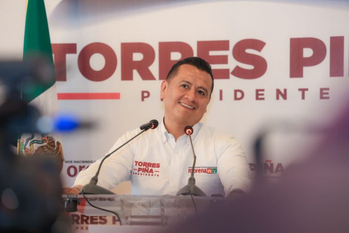 Torres Piña propone impulsar la economía para no aumentar impuestos