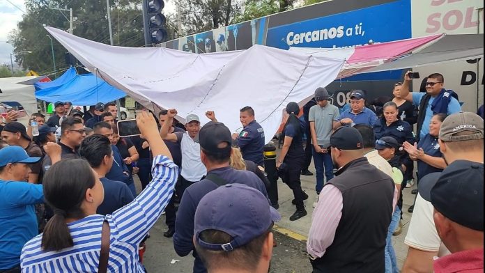 Policías anuncian que levantarán el plantón en el Libramiento de Morelia