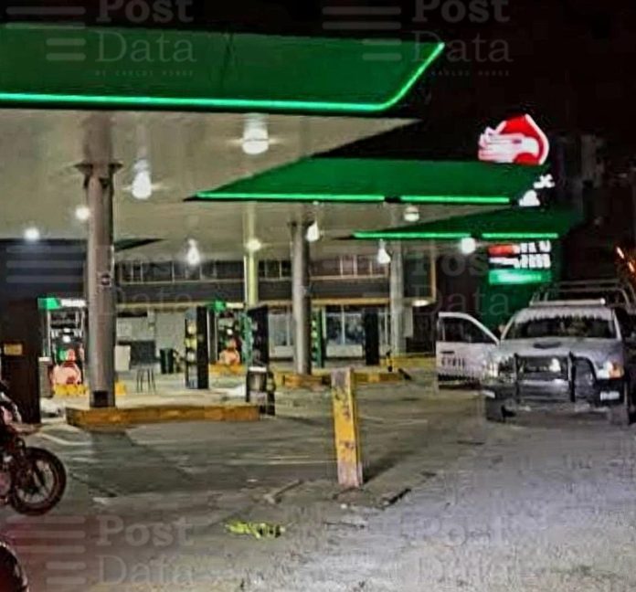 Delincuentes asesinan a despachadores y asaltan gasolinera en Condémbaro