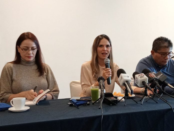 Daniela de los Santos se apunta para dirigir al PRI en Michoacán Daniela de los Santos se apunta para dirigir al PRI en Michoacán