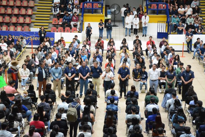 Están en la mejor Universidad: Rectora a aspirantes a carreras del área Económico Administrativa