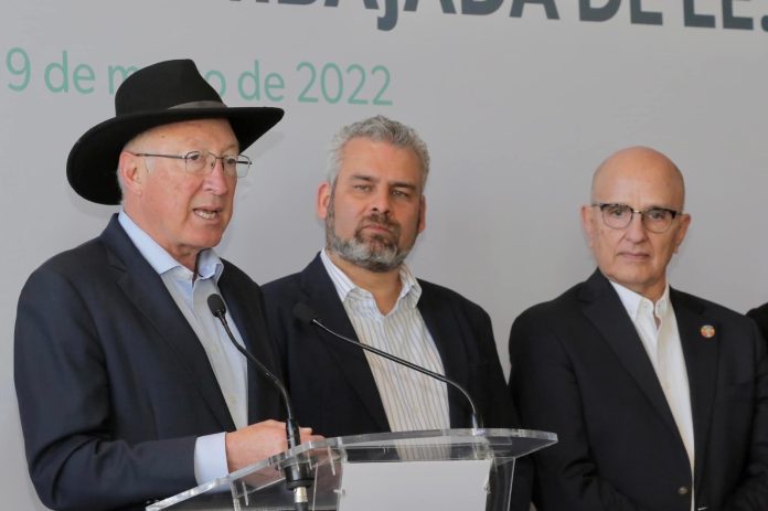 EEUU suspende inspección de aguacate y mango en Michoacán, por inseguridad