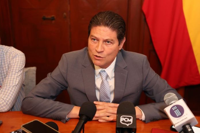Alfonso Martínez sigue sin respuesta del gobernador Alfredo Ramírez