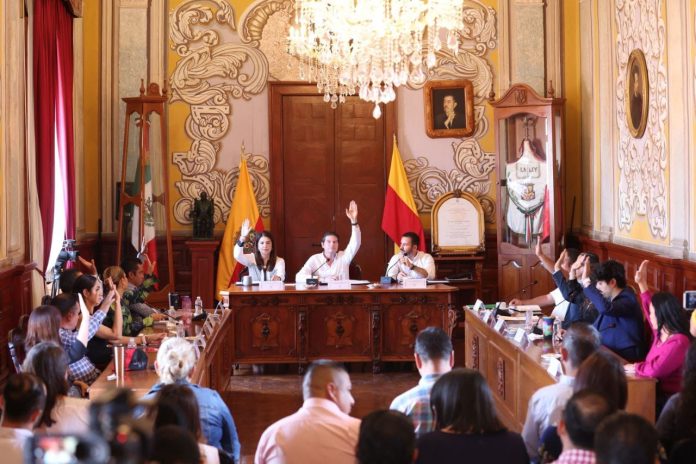 Nueve Oxxos, entre las 15 nuevas licencias para venta de alcohol en Morelia