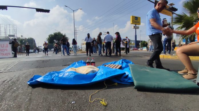 9d09a7ee-daa6-4016-9a51-49db6b9711a2