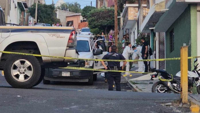 MORELIA Hombre es asesinado a balazos en la colonia Francisco Xavier Clavijero de Morelia (10) Hombre es asesinado a balazos en la colonia Francisco Xavier Clavijero de Morelia