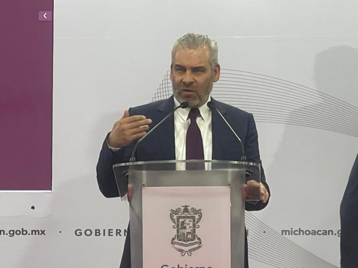 “Otras fuerzas” alientan la protesta de medio centenar de policías: gobernador