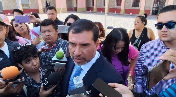 En Ostula y Peribán, persisten retenes de civiles armados en Michoacán: SSP En Ostula y Peribán, persisten retenes de civiles armados en Michoacán: SSP