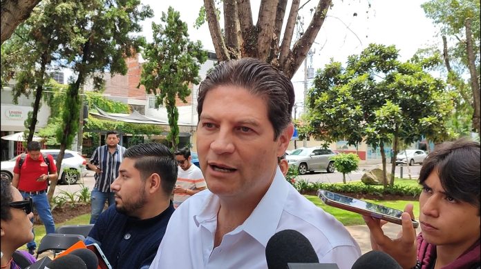 Sin respuesta del gobernador a la petición de audiencia: Alfonso Martínez Sin respuesta del gobernador a la petición de audiencia: Alfonso Martínez