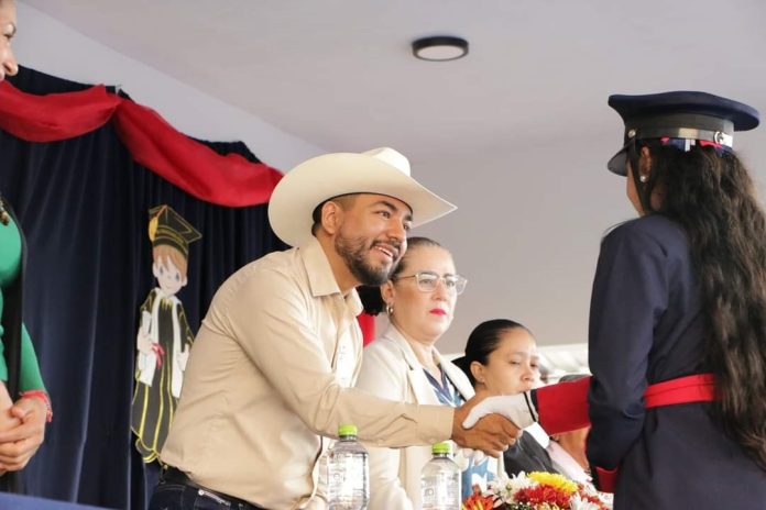 Trabajo coordinado para lograr mayores recursos por el desarrollo de Los Reyes: Humberto Jiménez