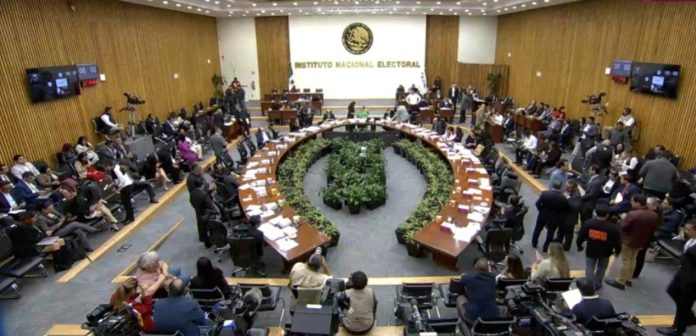 Multa INE con 1 mil 500 mdp a candidatos y partidos por irregularidades en gastos