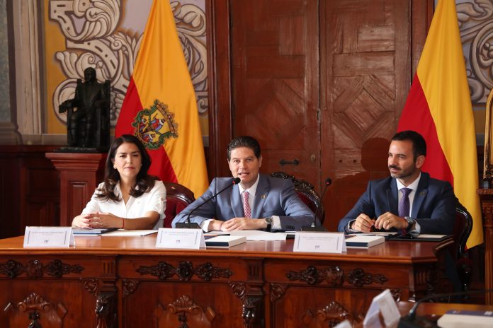 Presenta Alfonso Martínez su 3er Informe de Gobierno