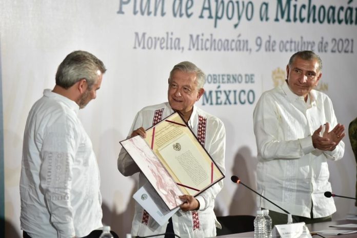 AMLO Carlos AMLO presenta Plan de Atención a Michoacán