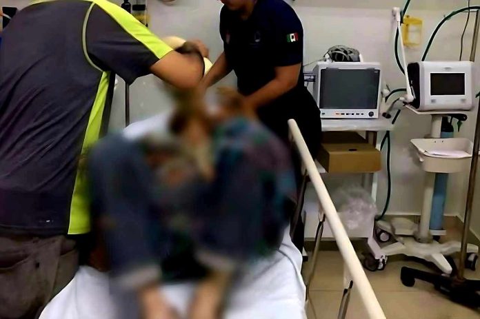 Adulto mayor muere en hospital tras recibir una fuerte descarga eléctrica Adulto mayor muere en hospital tras recibir una fuerte descarga eléctrica