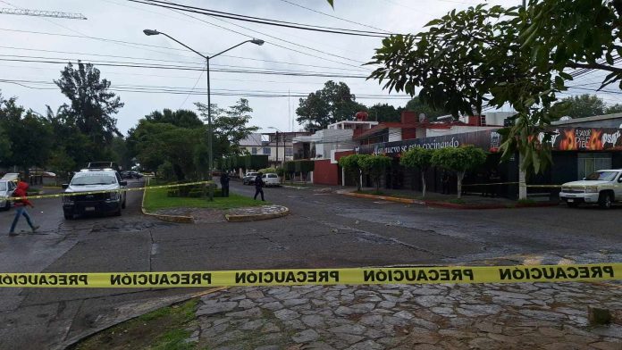 Automovilista es baleado en el Fraccionamiento Huertas del Cupatitzio, en Uruapan Automovilista es baleado en el Fraccionamiento Huertas del Cupatitzio, en Uruapan