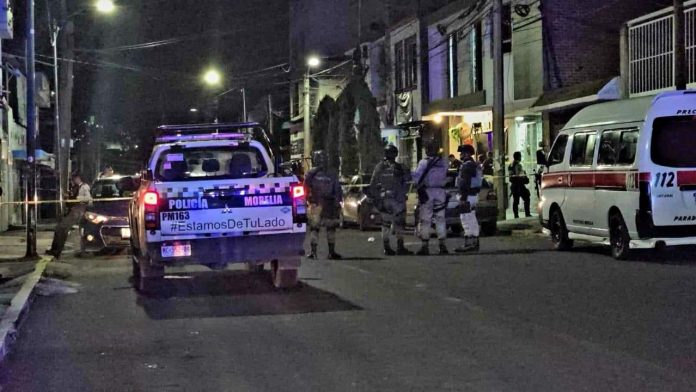 Identifican a los 2 hombres asesinados en un negocio de micheladas, al oriente de Morelia