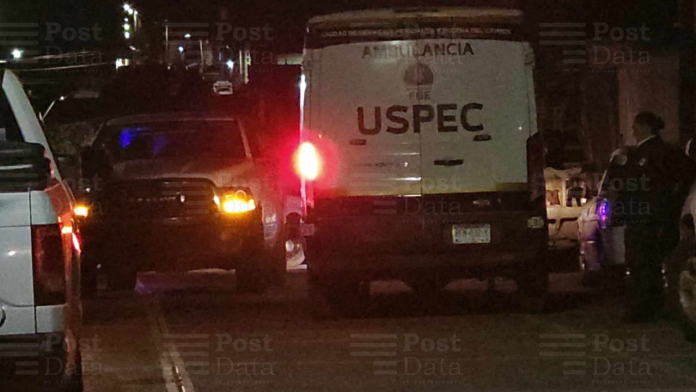 Hallan a hombre muerto con signos de violencia en central camionera de Cotija