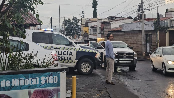 Balean a joven en la Plaza ECA, al sur de Morelia Balean a joven en la Plaza ECA, al sur de Morelia