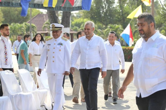 El gobernador Alfredo Ramírez, precisó que esto complementará la determinación que tomó hace cerca de 2 años, cuando dejó la operación del puerto michoacano en comodato a la Administración del Sistema Portuario Nacional de Lázaro Cárdenas.