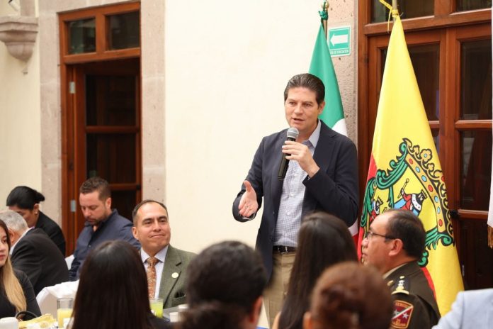 Reconoce Alfonso Martínez, labor de las fuerzas armadas Reconoce Alfonso Martínez, labor de las fuerzas armadas