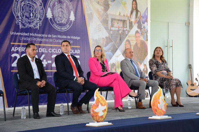 Al asistir al arranque del ciclo escolar 2024-2025 de la Unidad Profesional de Ciudad Hidalgo de la Universidad Michoacana de San Nicolás de Hidalgo