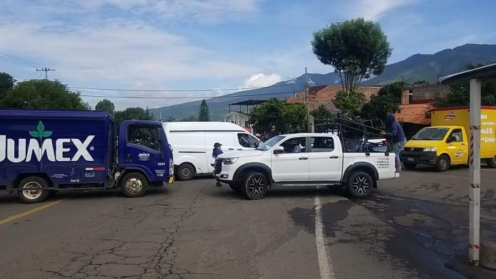 Continua operativo para localizar a familia reportada como desaparecida en Carapan