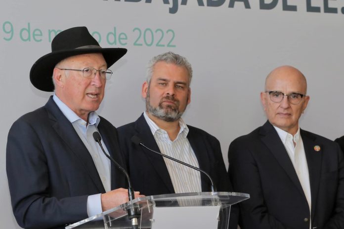 Certificación ambiental del aguacate es como “la primera llamada a misa”: Gobernador