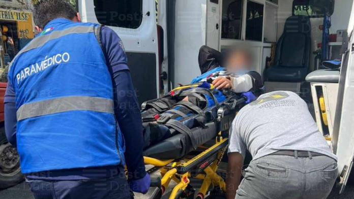 Adolescente sufre accidente de moto en la Av. Pedregal de Morelia