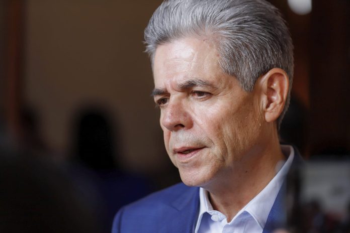 Gobierno de Michoacán intenta desviar atención sobre Tierra Caliente Gobierno de Michoacán intenta desviar atención sobre Tierra Caliente