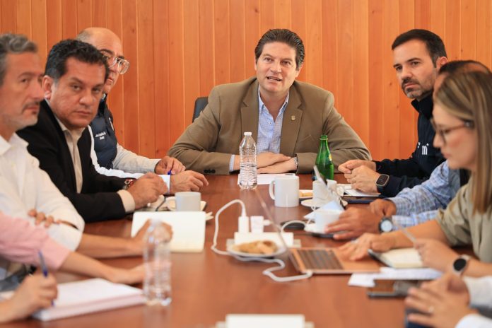 Encabeza Alfonso Martínez, reunión de Gabinete de contingencias