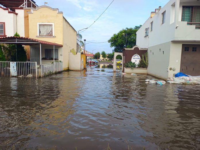 Lluvias provocaron nuevos encharcamientos en Hacienda Tiníjaron y colonia Benito Juárez de Morelia