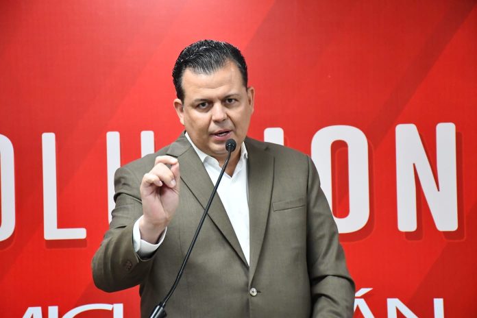 Al calificar de mal agradecidos e ingratos a quienes dejan al PRI en la crisis que actualmente vive, el dirigente estatal del tricolor,