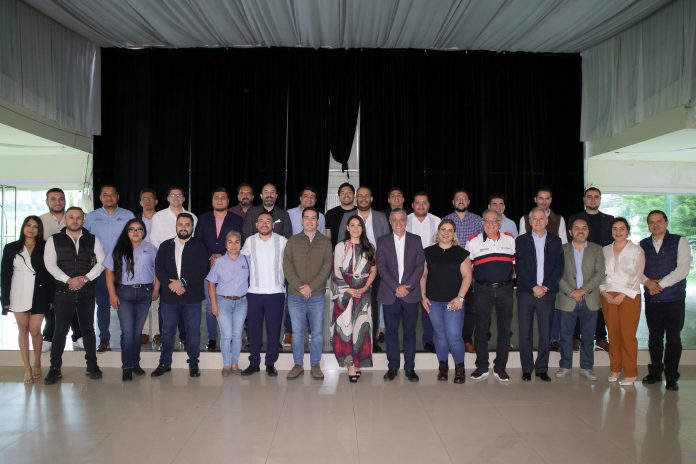 Gobierno estatal y empresarios coinciden en trabajar por el progreso de Uruapan