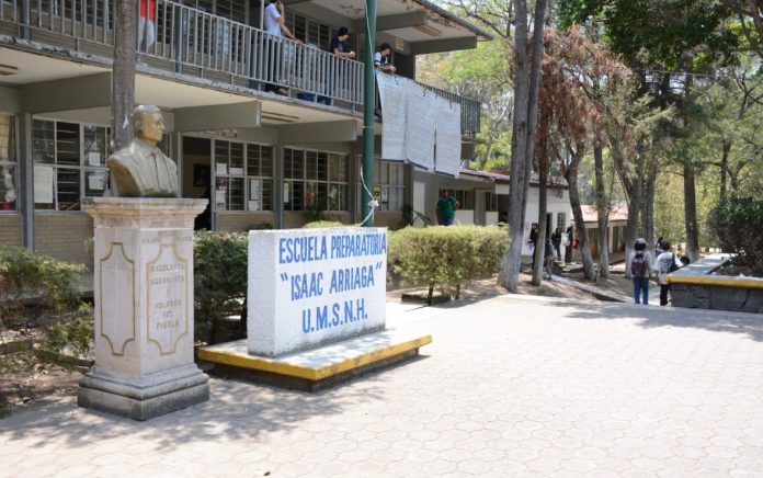 UMSNH respetuosa de los derechos y del libre desarrollo de la personalidad del estudiantado