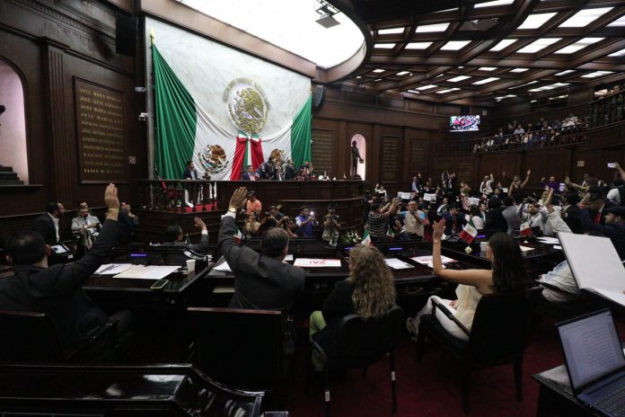 Diálogo y acuerdo pide oposición; Morena compromete al gobernador sacar el Plan Morelos