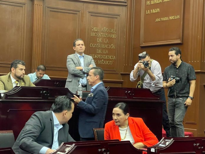 Exigen diputados opositores ocupar la presidencia de la Mesa Directiva del Congreso de Michoacán