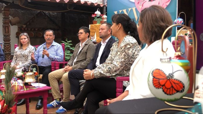 Denuncian falta de apoyos para la Feria de la Esfera en Tlalpujahua