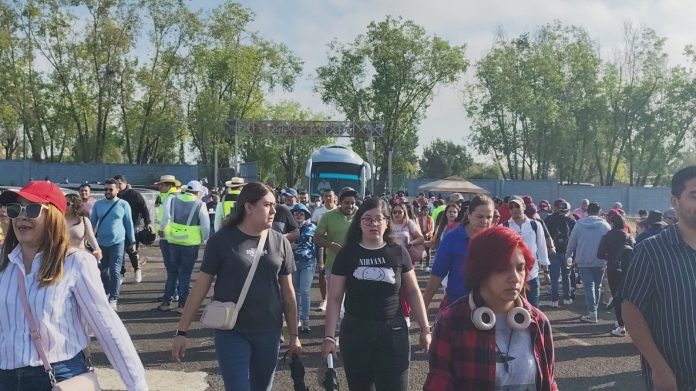 Con el compromiso de realizar un cálculo del monto de recursos públicos que se destinó al traslado, comida, alimentos, y “peluches”