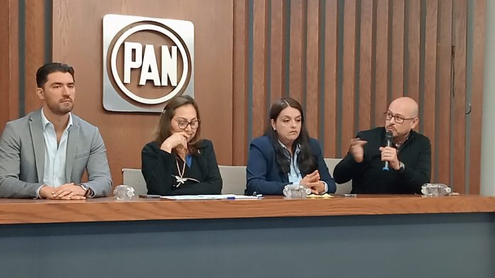 Edil de Cotija valora retirarse del cargo, reconoce la dirigencia del PAN Edil de Cotija valora retirarse del cargo, reconoce la dirigencia del PAN