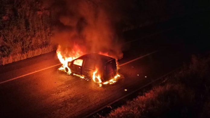 Investiga FGE posibles responsabilidades por robo de vehículos y disparos contra normalistas: Gobernador