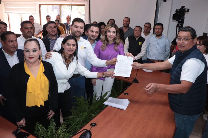 PRD inicia su registro como partido local ante el IEM