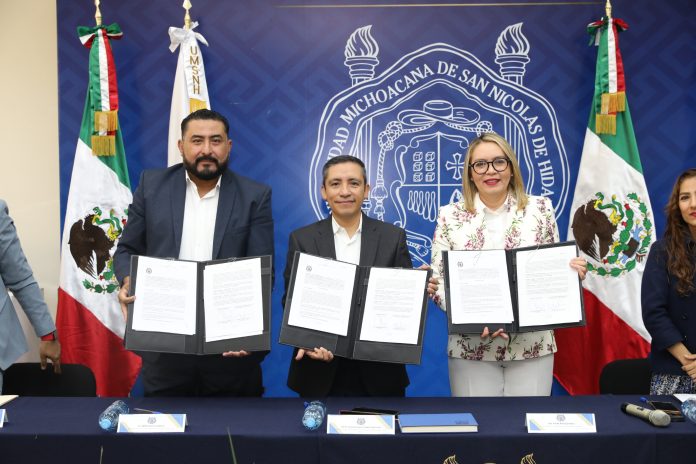 Responsabilidad social valor que comparten UMSNH y FEMSA; signan acuerdo