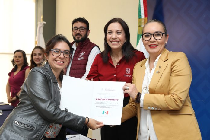 La proyección de estudiantes nicolaitas a nivel nacional e internacional enaltece a la UMSNH: Yarabí Ávila